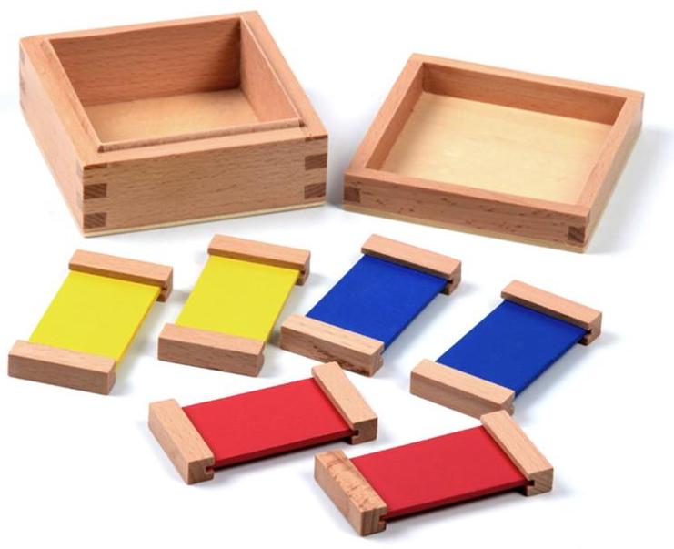 Wiskunde en hoeveelheden leren met de Montessori kleurendoos