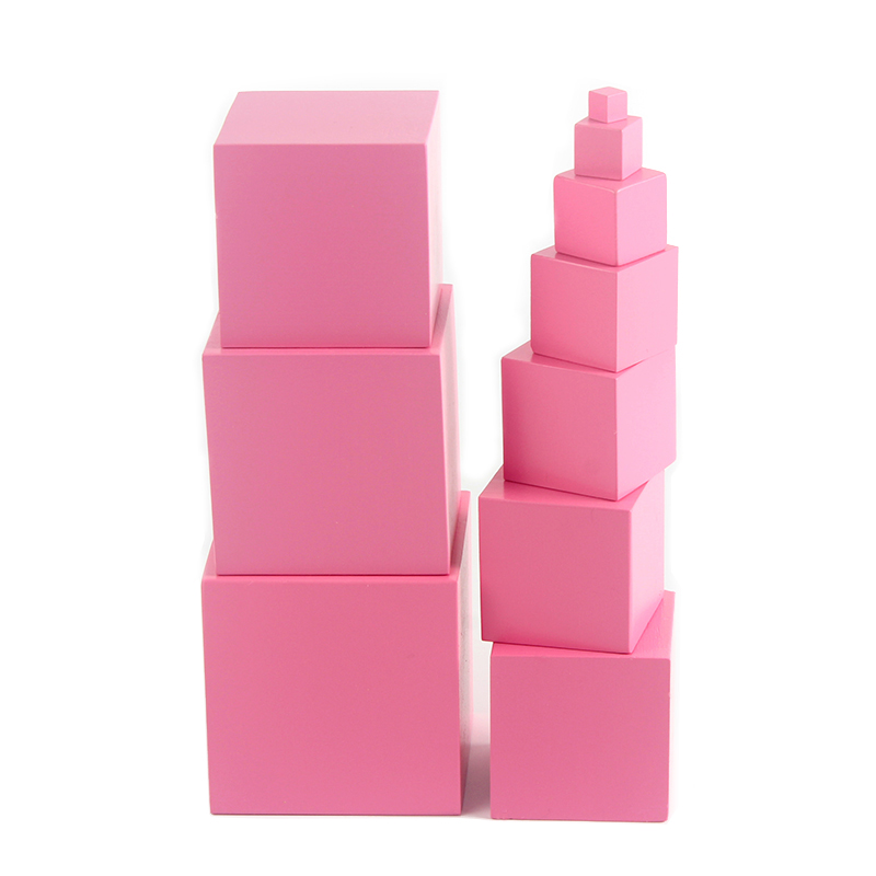 Roze Toren Montessori gestapeld van de grootste naar de kleinste kubus